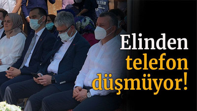 Elinden telefon düşmüyor!